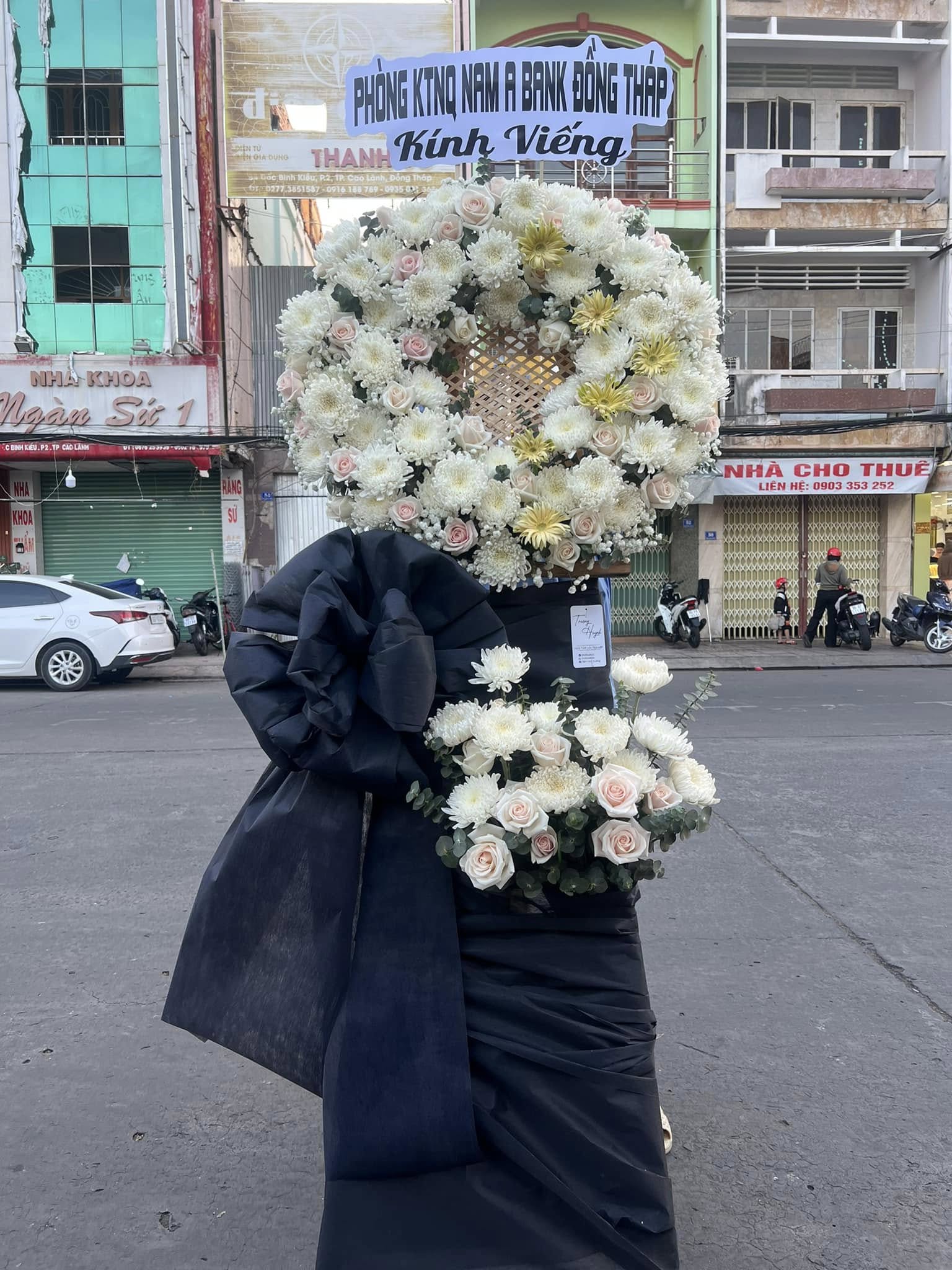 hoa đám tang NFT 50 hoa đám tang NFT 50